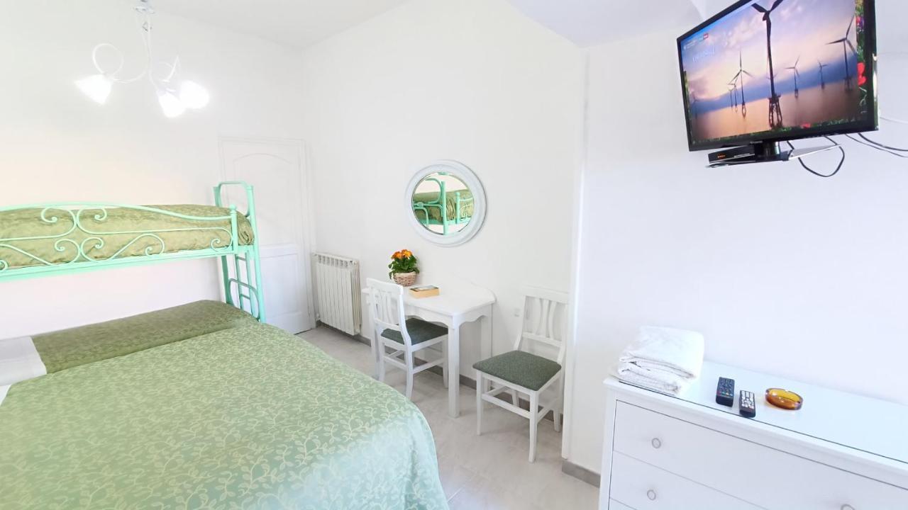 Hotel Casa Nicola Sant'Angelo  Екстериор снимка